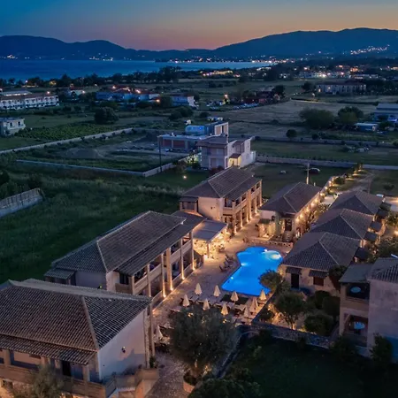 Garden Village Apartment *